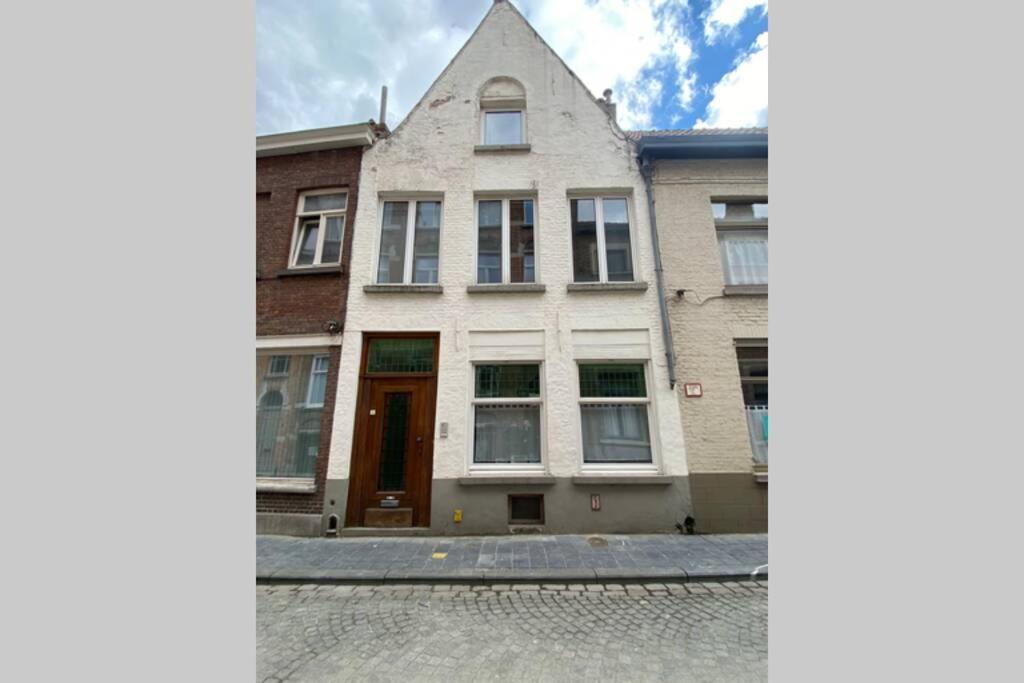 ブルージュStudio With Terrace In 17Th Century Houseアパートメント エクステリア 写真